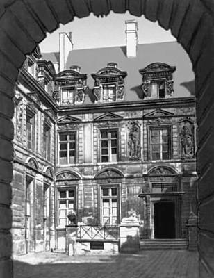 Франция. Архитектура 7—17 вв. Ж. А. Дюсерсо. Отель Сюлли в Париже. Ок. 1624.